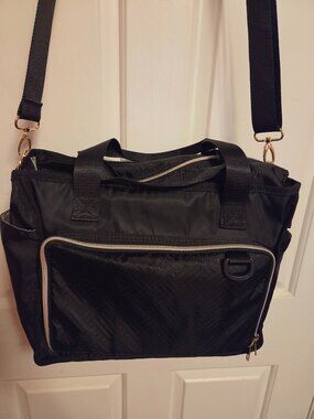 MULTI COMPARTMENT UTILITY BAG!